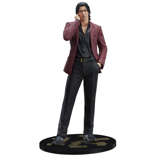 SHUN AKIYAMA FIGURA 17,5 CM YAKUZA: LIKE A DRAGON DIGSTA