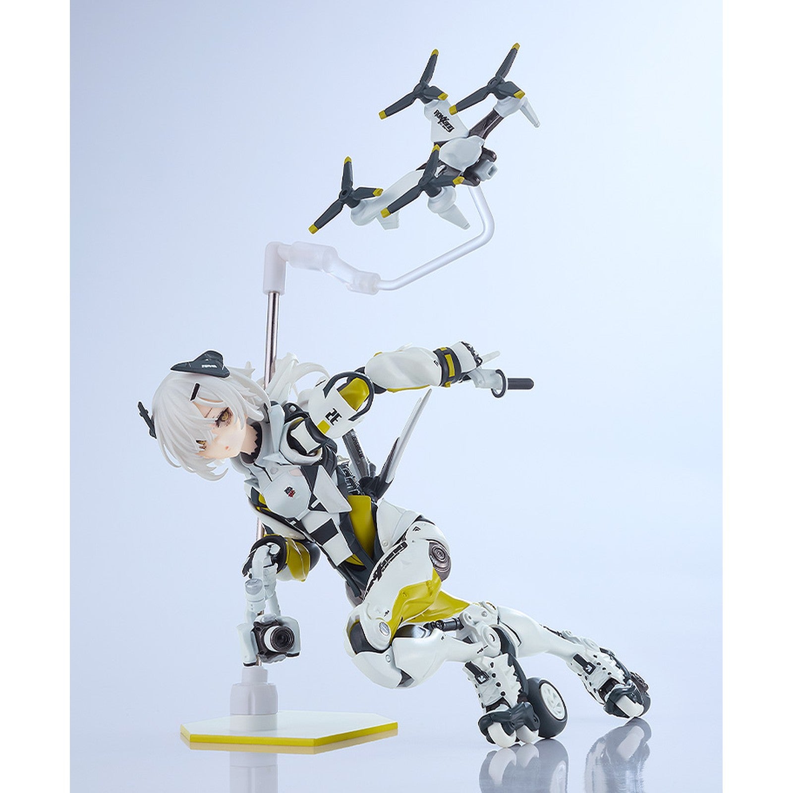 SSX_155AR KINETIC ASH FIGURA 17,5 CM SHOJO-HATSUDOKI MOTORED CYBORG RUNNER 