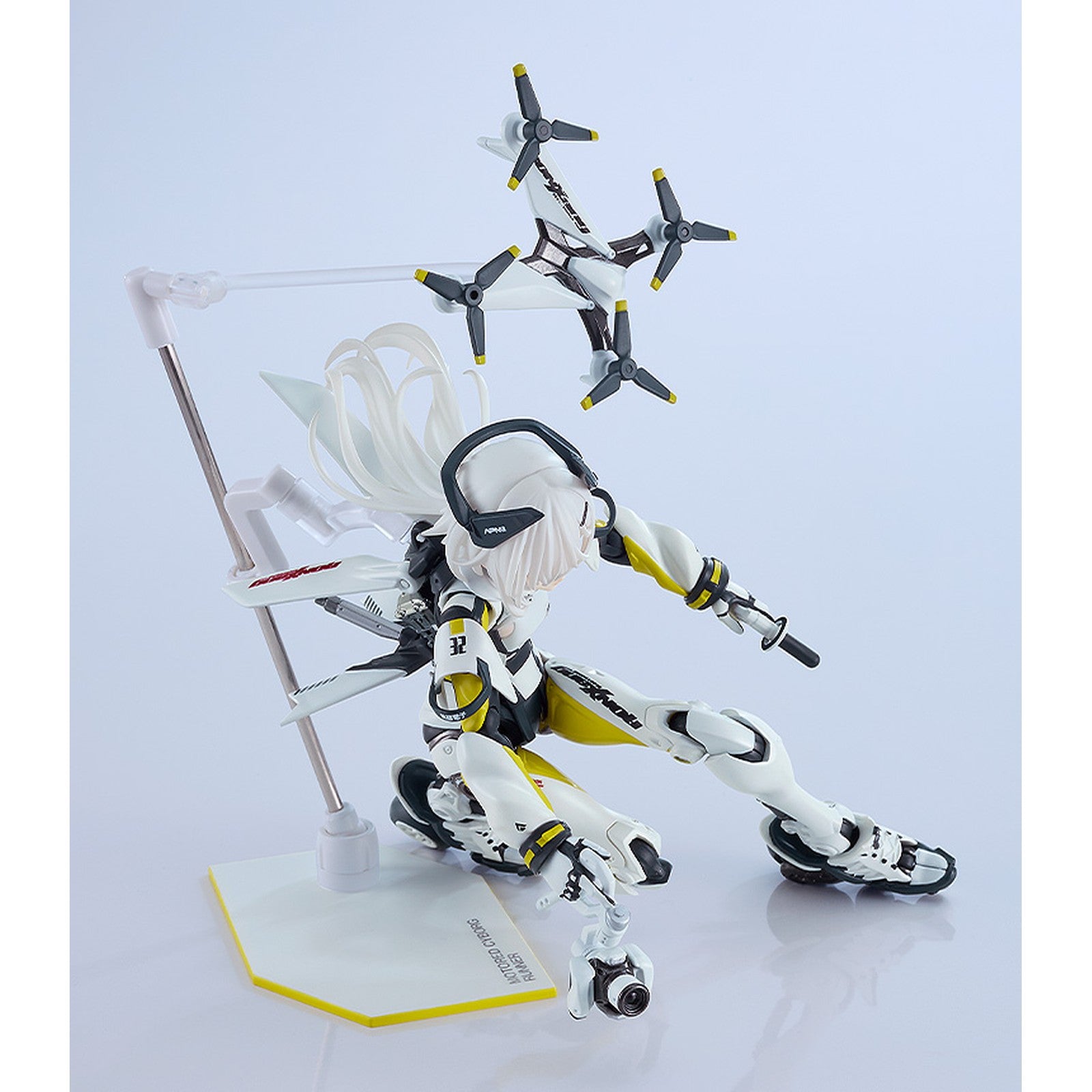 SSX_155AR KINETIC ASH FIGURA 17,5 CM SHOJO-HATSUDOKI MOTORED CYBORG RUNNER 
