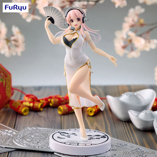SUPER SONICO WHITE CHINA DRESS VERSION FIGURA 21 CM SUPER SONICO TRIO-TRY-IT