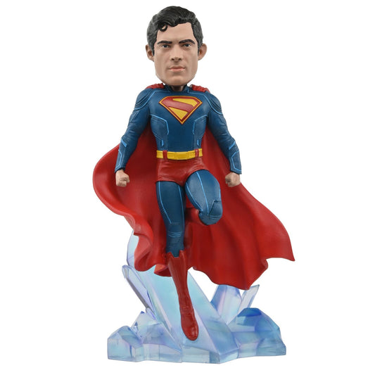 SUPERMAN 2025 FIGURA 21,5 CM DC UNIVERSE HEAD KNOCKER