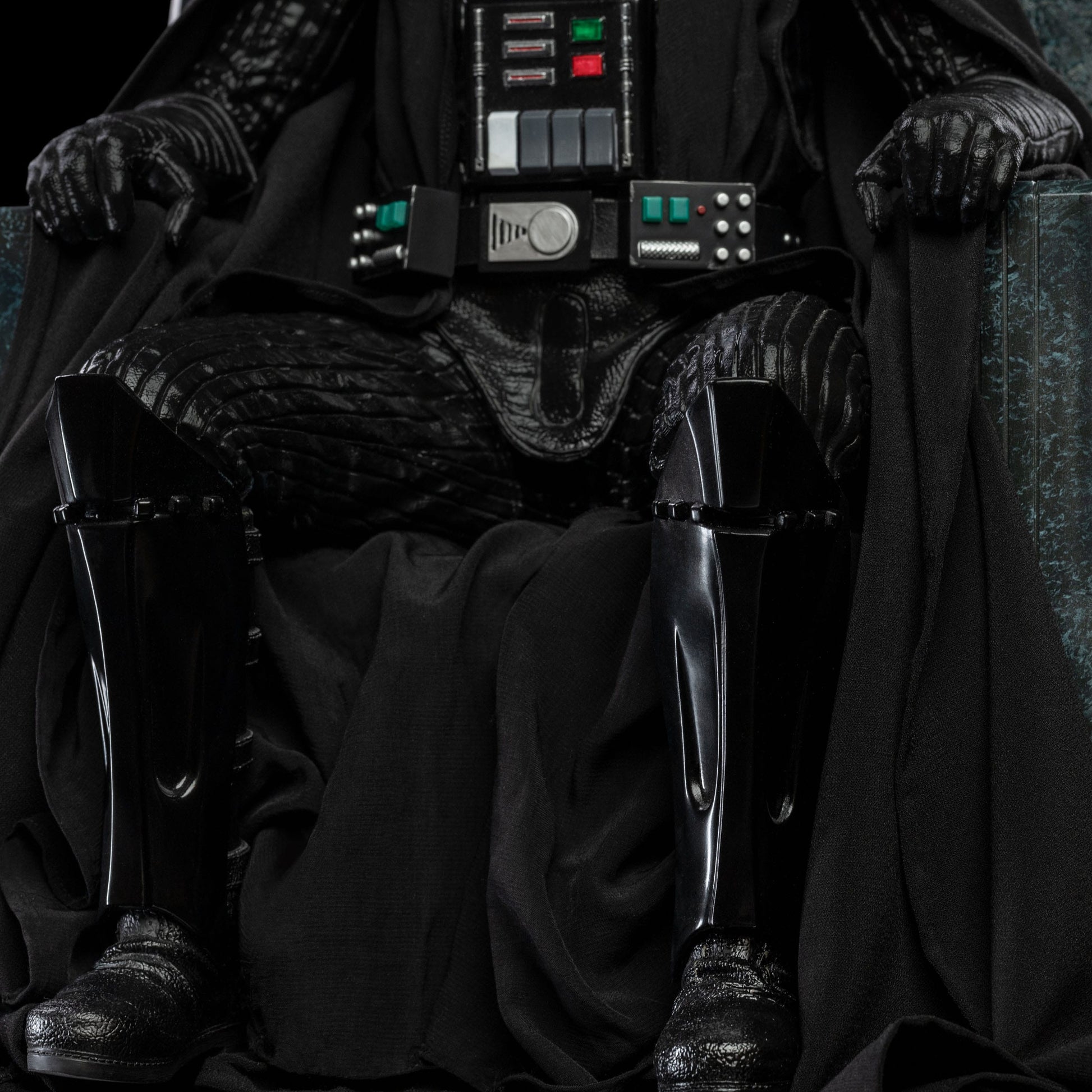 Sideshow Collectibles - Star Wars - Estatua 1/10 Art Scale Darth Vader on Throne 18 cm