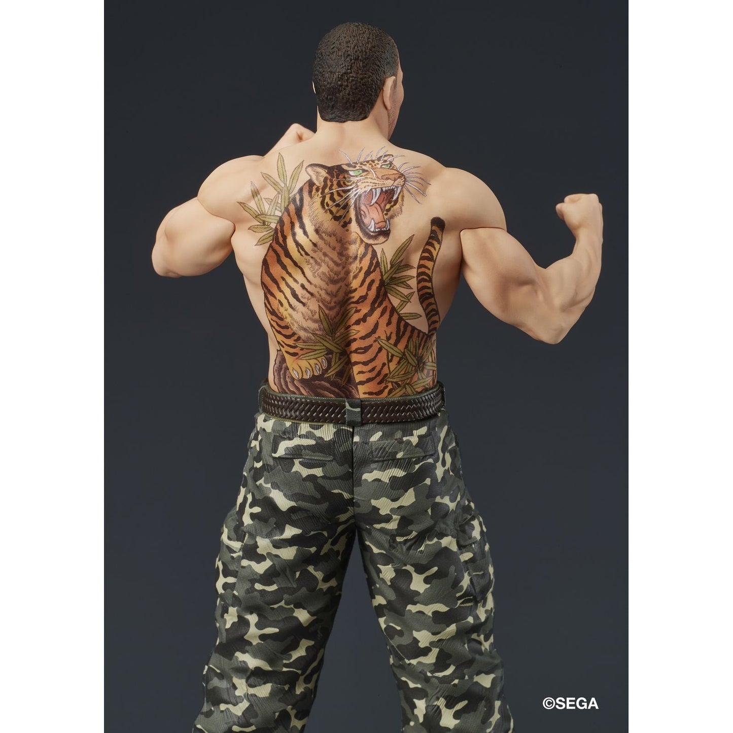 TAIGA SAEJIMA BATTLE STYLE FIGURA 17,5 CM YAKUZA: LIKE A DRAGON DIGSTA
