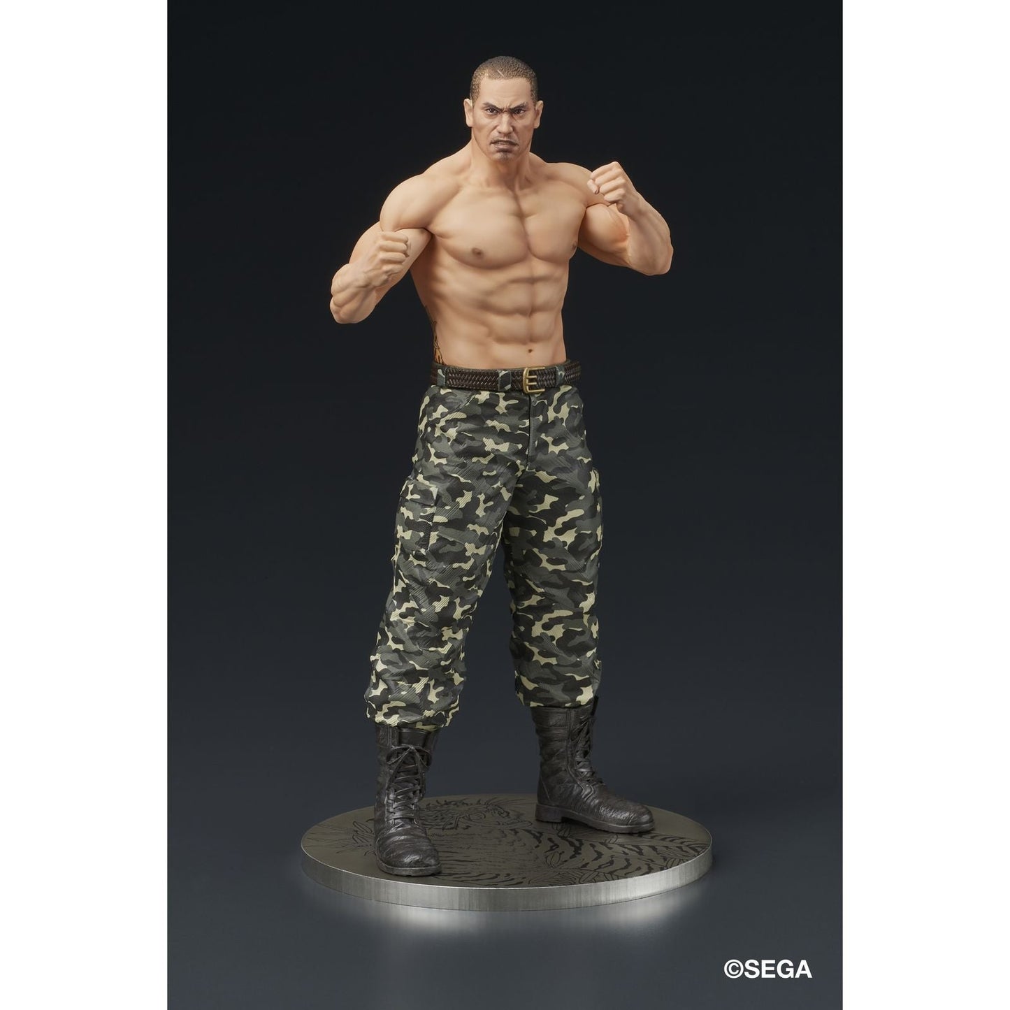 TAIGA SAEJIMA BATTLE STYLE FIGURA 17,5 CM YAKUZA: LIKE A DRAGON DIGSTA