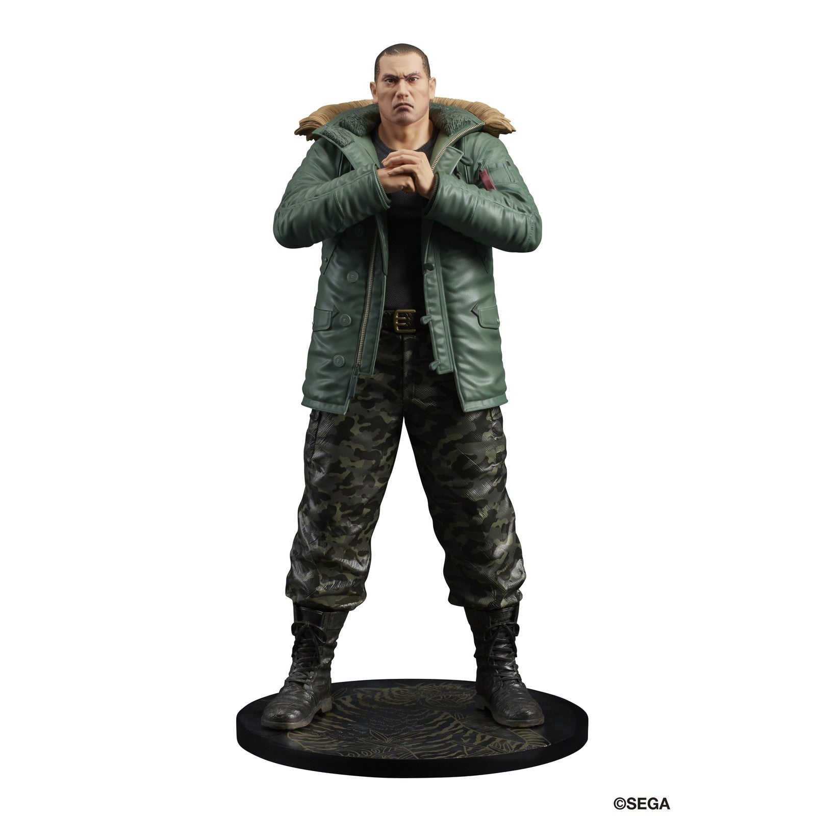 TAIGA SAEJIMA FIGURA 18,5 CM YAKUZA: LIKE A DRAGON DIGSTA