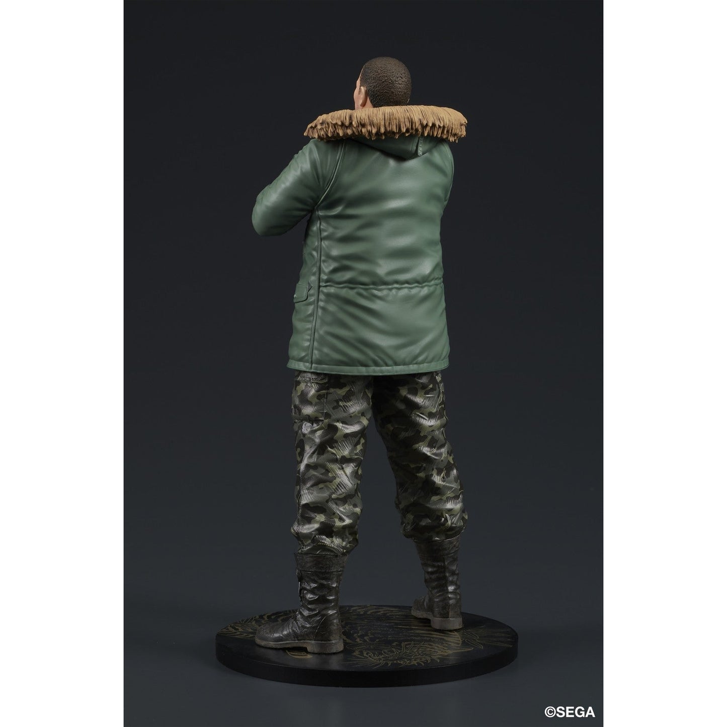 TAIGA SAEJIMA FIGURA 18,5 CM YAKUZA: LIKE A DRAGON DIGSTA