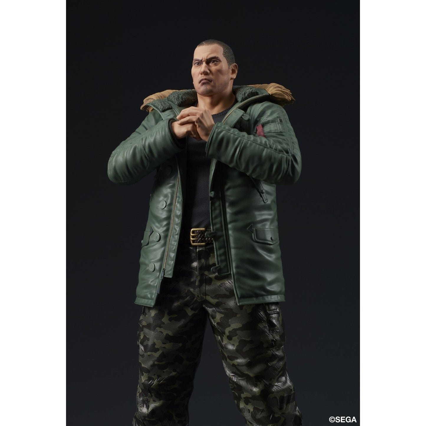 TAIGA SAEJIMA FIGURA 18,5 CM YAKUZA: LIKE A DRAGON DIGSTA