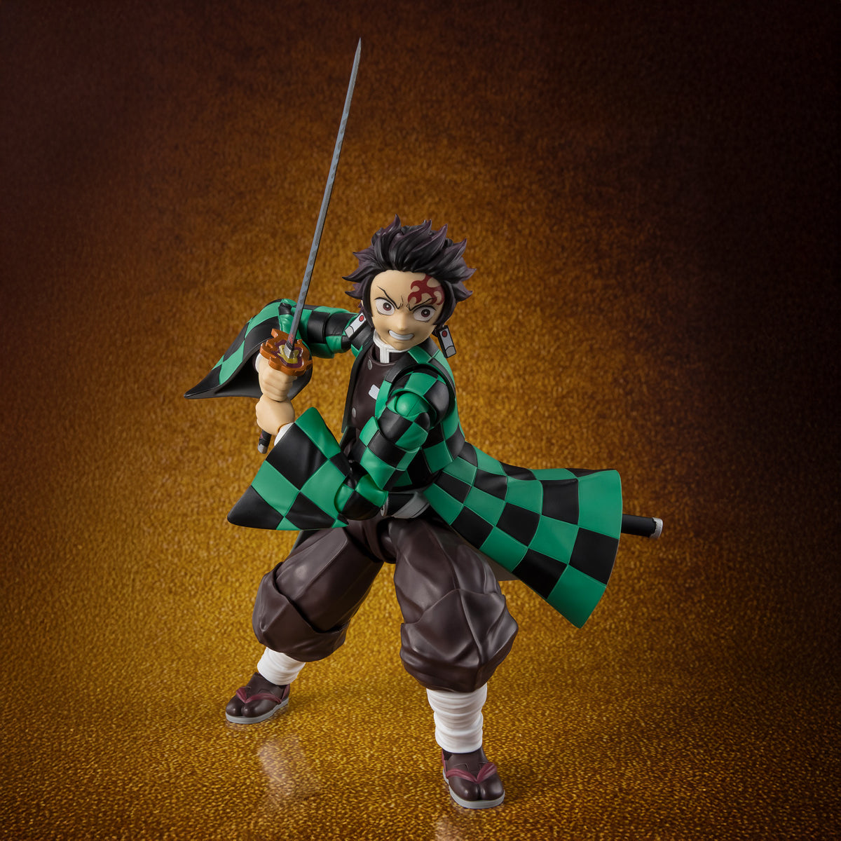 TANJIRO KAMADO BATTLE IN THE INFINITY CASTLE VERSION FIGURA 14 CM DEMON SLAYER: KIMETSU NO YAIBA S.H. FIGUARTS