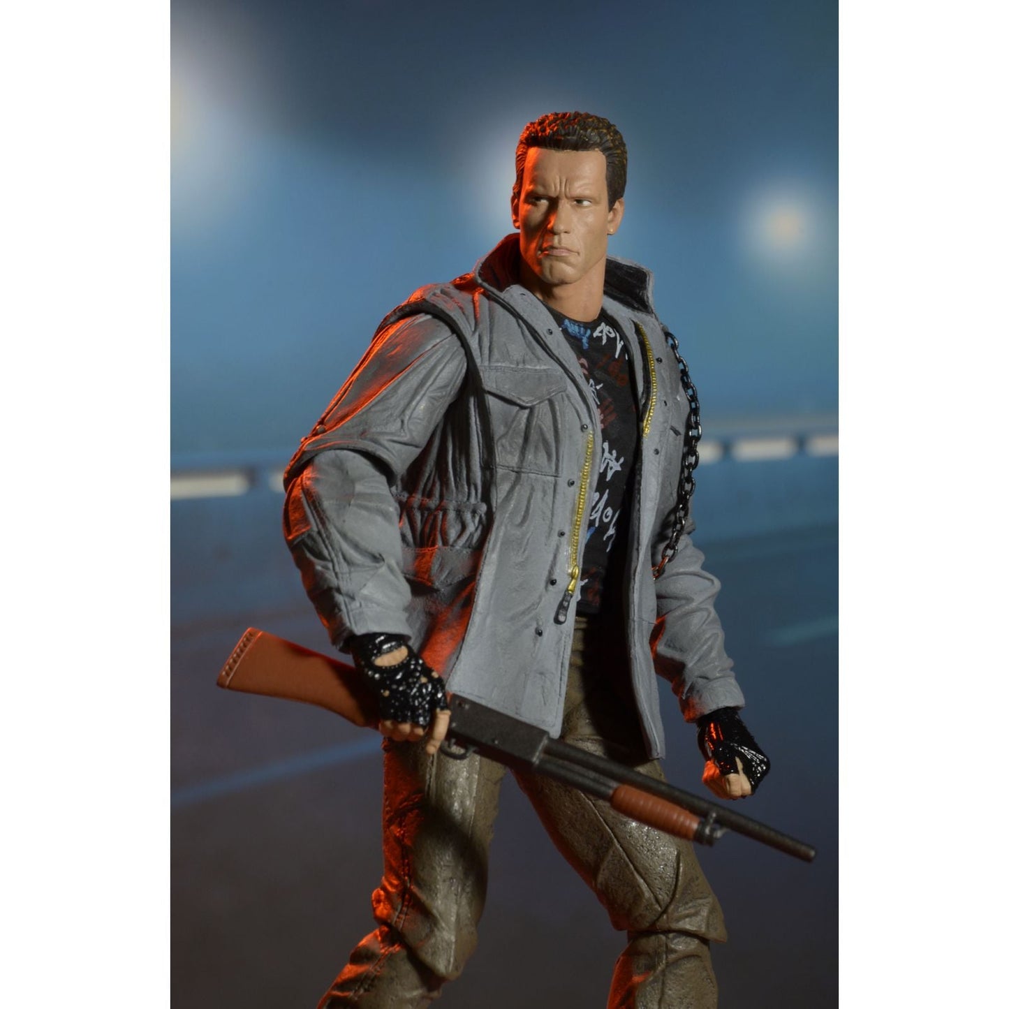 ULTIMATE T-800 TECH NOIR VERSION FIGURA 18 CM THE TERMINATOR RE-RUN