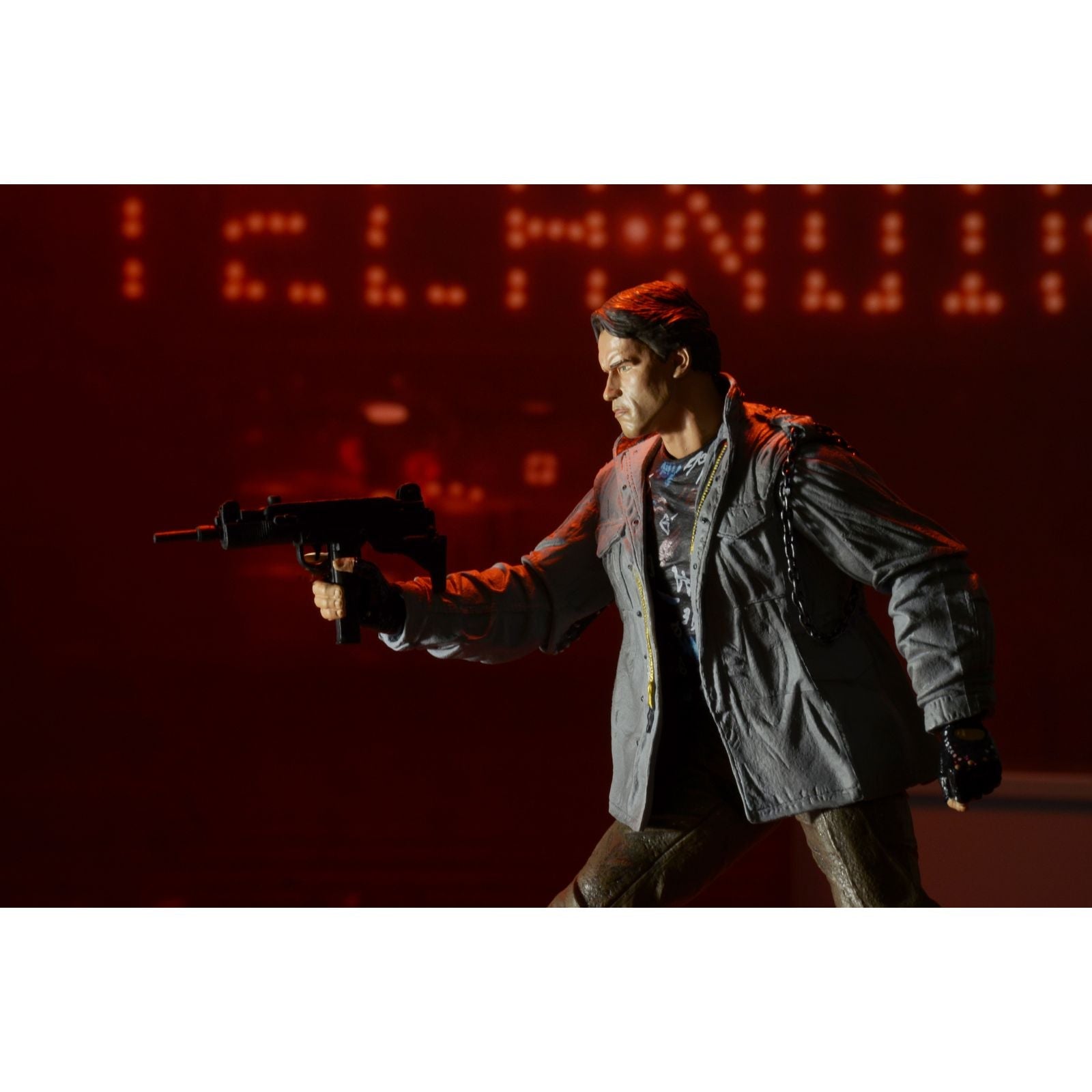 ULTIMATE T-800 TECH NOIR VERSION FIGURA 18 CM THE TERMINATOR RE-RUN