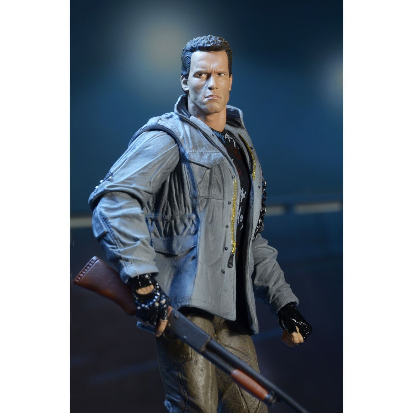 ULTIMATE T-800 TECH NOIR VERSION FIGURA 18 CM THE TERMINATOR RE-RUN