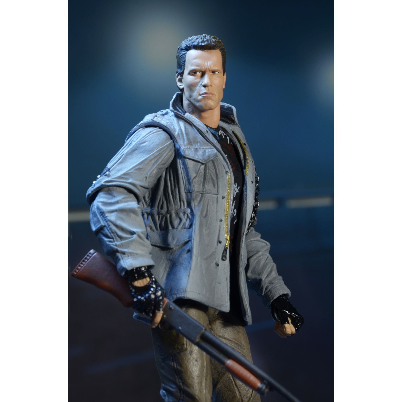 ULTIMATE T-800 TECH NOIR VERSION FIGURA 18 CM THE TERMINATOR RE-RUN