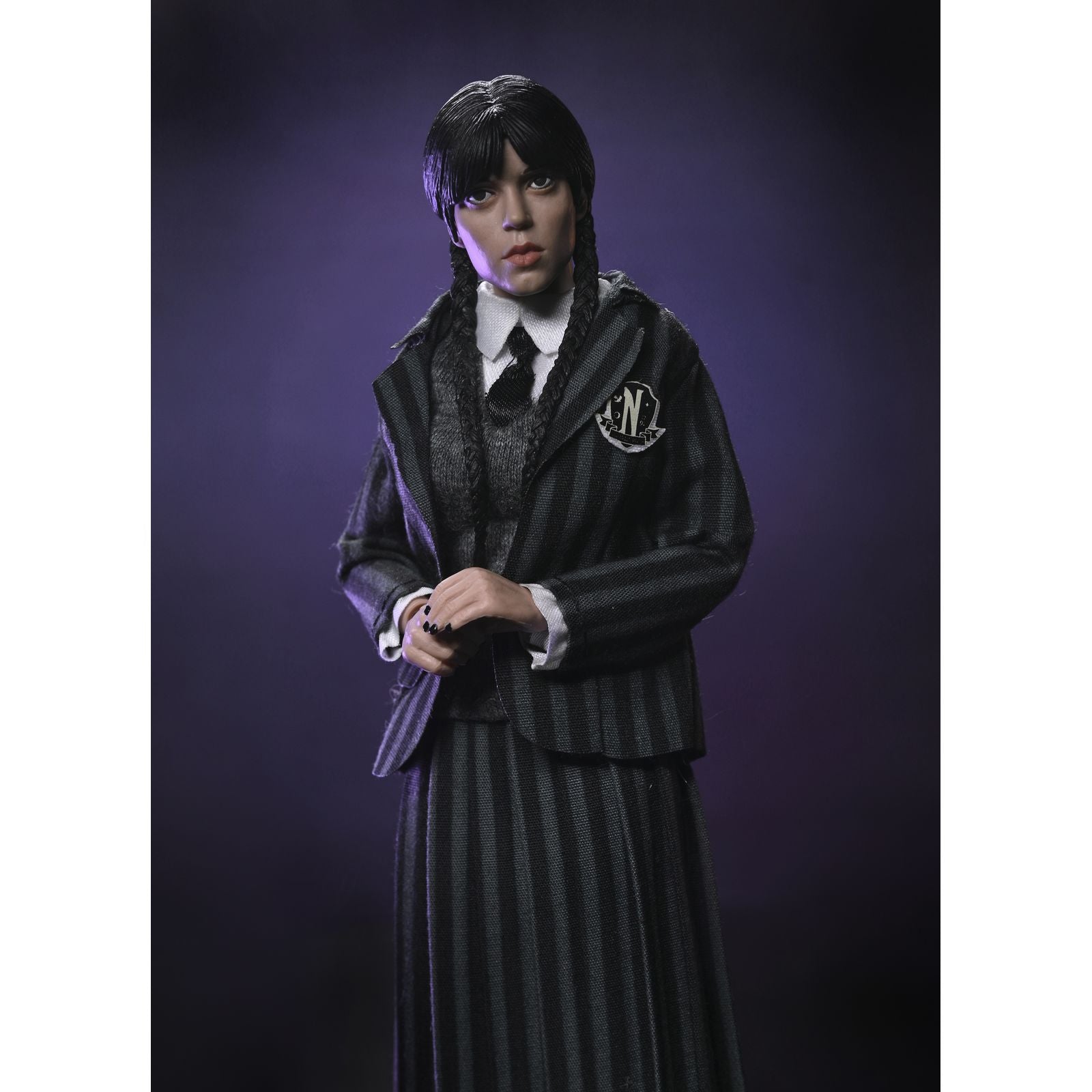 WEDNESDAY ADDAMS & ENID SINCLAIR NEVERMORE UNIFORM VERSION PACK 2 CLOTHED ACTION FIGURAS 20 CM WEDNESDAY
