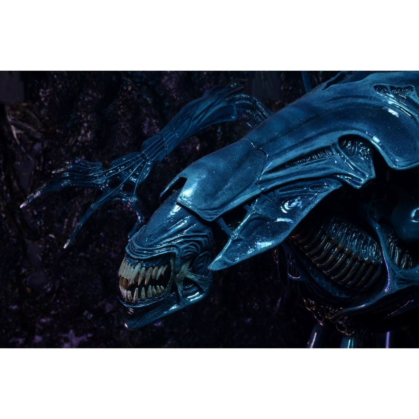 XENOMORPH QUEEN ULTRA DELUXE FIGURA 38 CM ALIENS 1986 RE-RUN