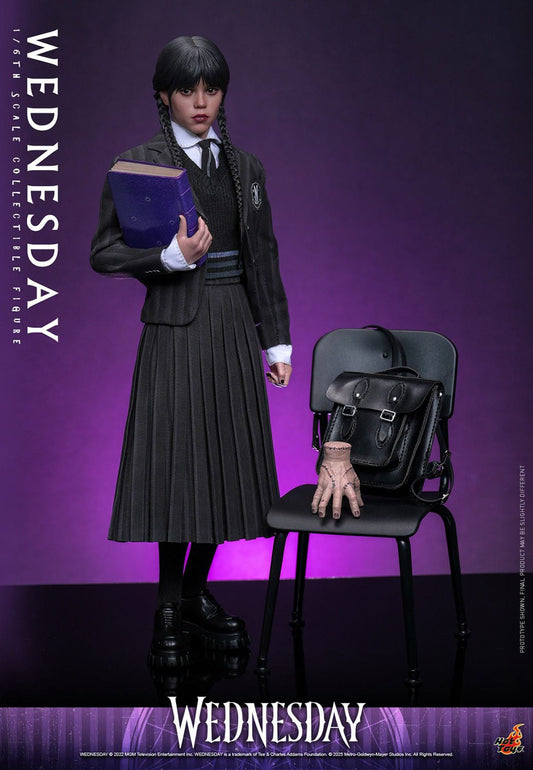 HOT TOYS - WEDNESDAY - Figura 1/6 Wednesday 27 cm