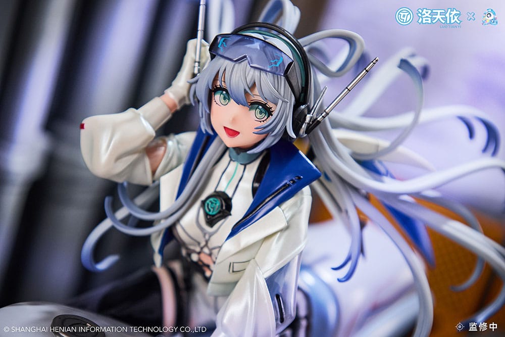 Vsinger Estatua PVC 1/7 Vsinger Luo Tianyi Retro-Future Storm Driver Ver. 23 cm