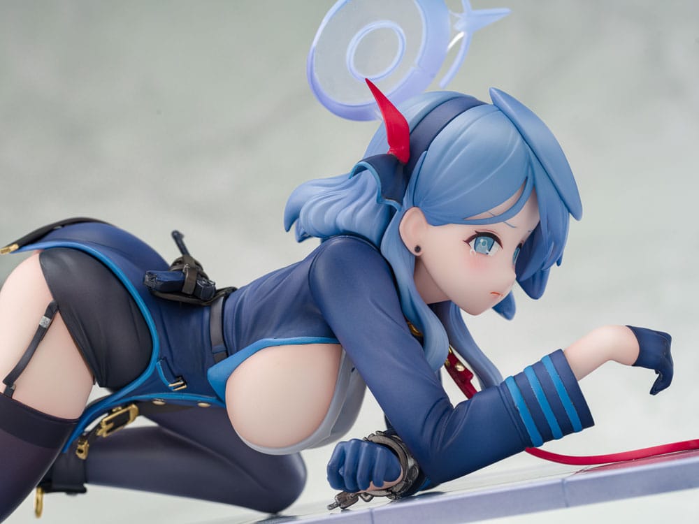 Blue Archive Estatua PVC 1/7 Ako Memorial Lobby Ver. 23 cm - Z POP Toys