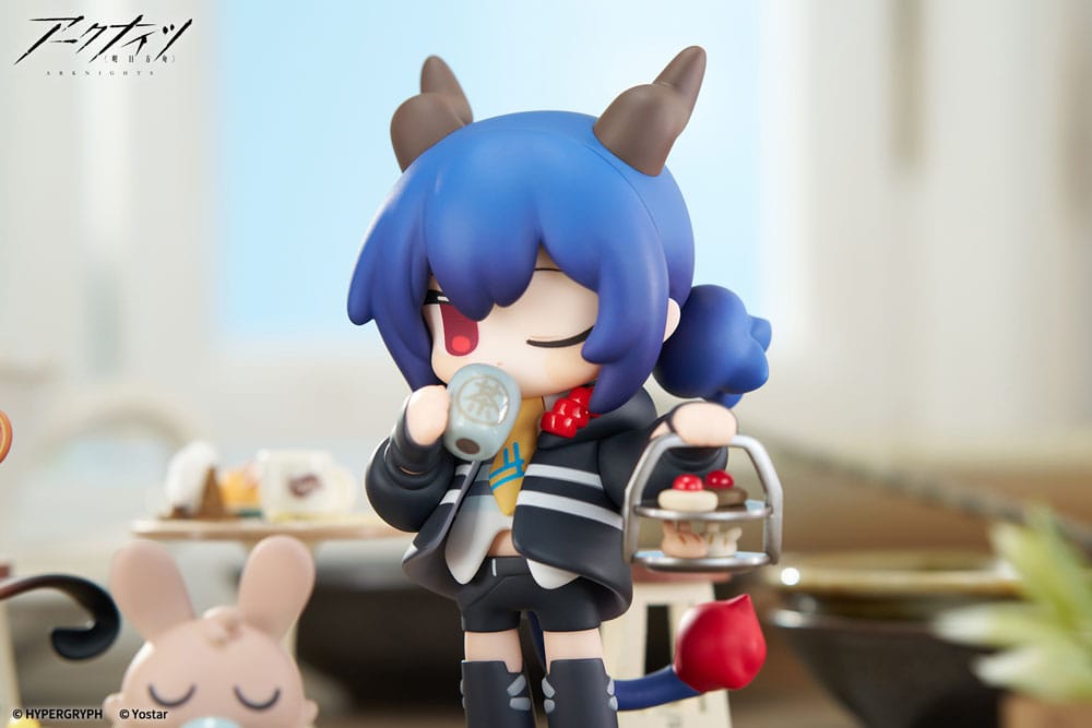 Arknights Estatua PVC Would You Like A Dessert? Mini Series Ch'en 11 cm - Z POP Toys