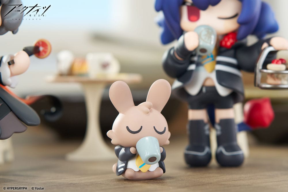 Arknights Estatua PVC Would You Like A Dessert? Mini Series Ch'en 11 cm - Z POP Toys