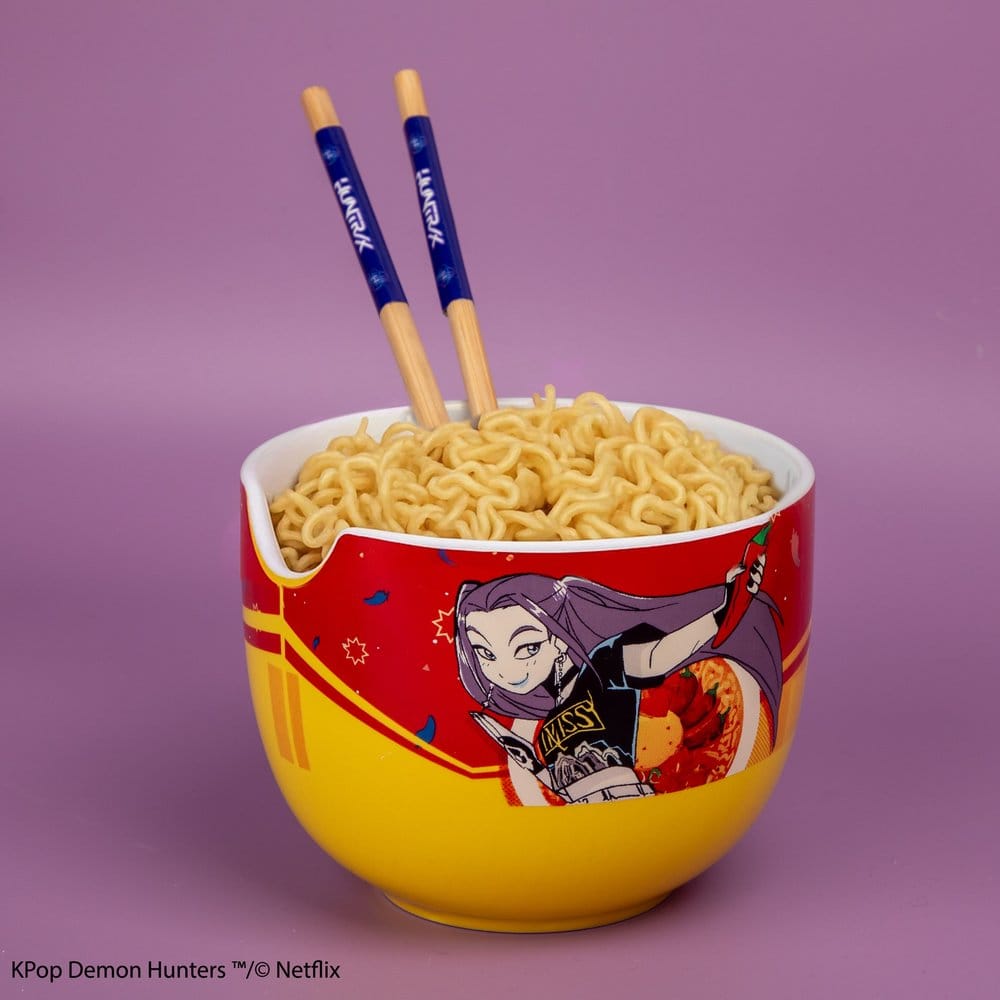 Las guerreras K-pop Bol de Ramen con Palillos Mira Spice Queen