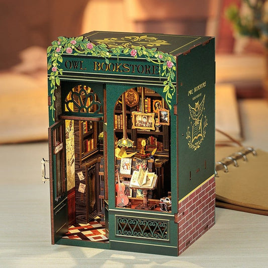 Maqueta Book Nook Owl Bookstore 17 x 12 cm