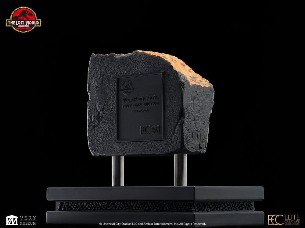 The Lost World: Jurassic Park Réplica Male Velociraptor Eye Prop 23 cm