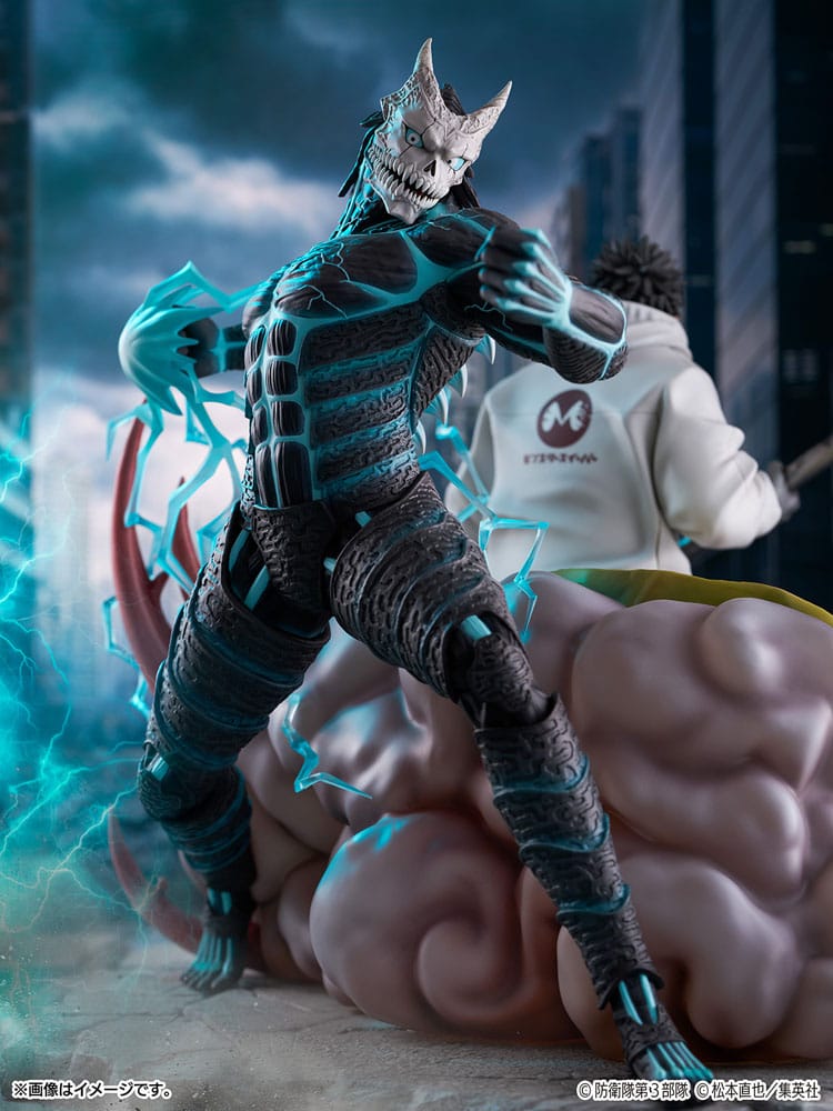 Kaiju No.8 PVC SHIBUYA SCRAMBLE FIGURE 1/7 Kaiju No.8 & Kafka Hibino 29 cm - Z POP Toys