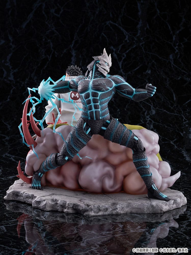 Kaiju No.8 PVC SHIBUYA SCRAMBLE FIGURE 1/7 Kaiju No.8 & Kafka Hibino 29 cm - Z POP Toys