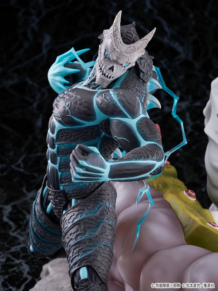 Kaiju No.8 PVC SHIBUYA SCRAMBLE FIGURE 1/7 Kaiju No.8 & Kafka Hibino 29 cm - Z POP Toys