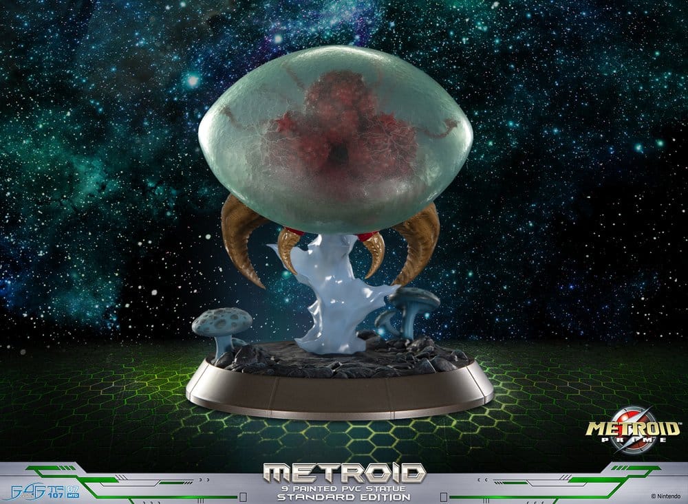 Metroid Prime Figura PVC Metroid (Standard) (Glow in the Dark) 21 cm