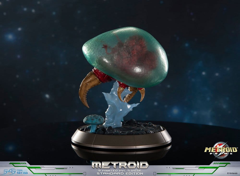 Metroid Prime Figura PVC Metroid (Standard) (Glow in the Dark) 21 cm