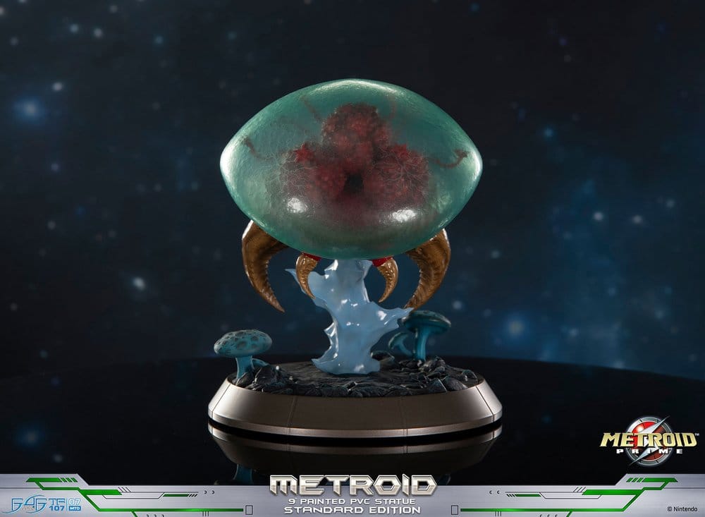 Metroid Prime Figura PVC Metroid (Standard) (Glow in the Dark) 21 cm