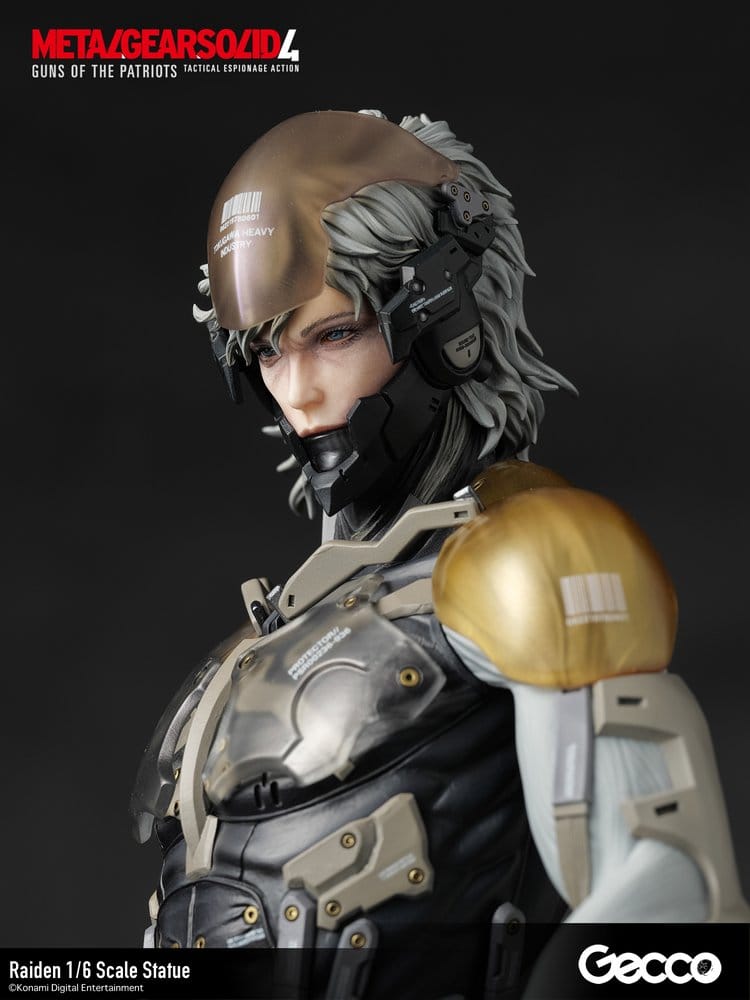 Metal Gear Solid 4 Guns of the Patriots Estatua 1/6 Raiden 32 cm