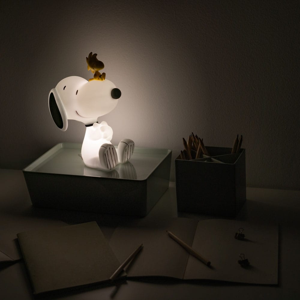 Peanuts Lámpara con USB-C Snoopy - Z POP Toys