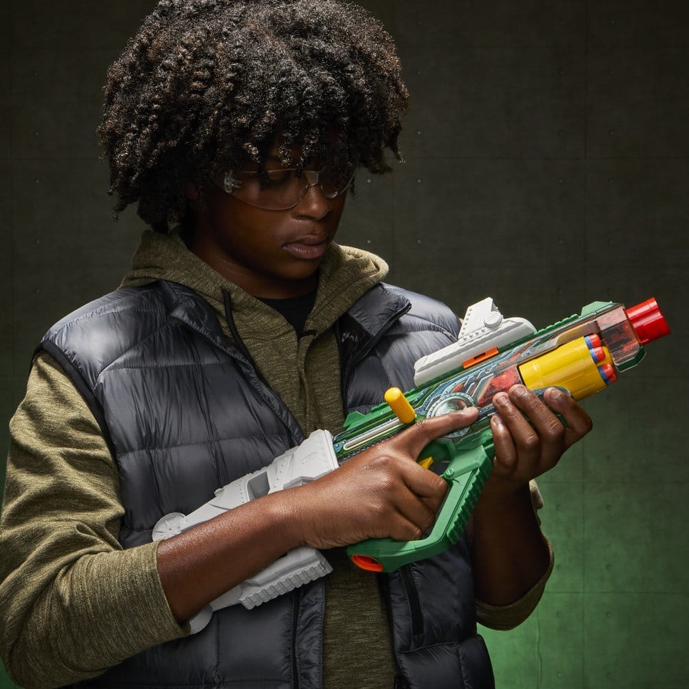 Avengers: Doomsday NERF Lanzador de Dardos Doctor Doom