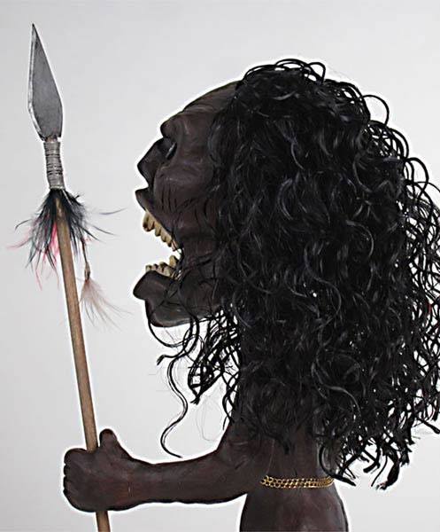 Los Enigmas de Karen Estatua Zuni Warrior 38 cm - Z POP Toys