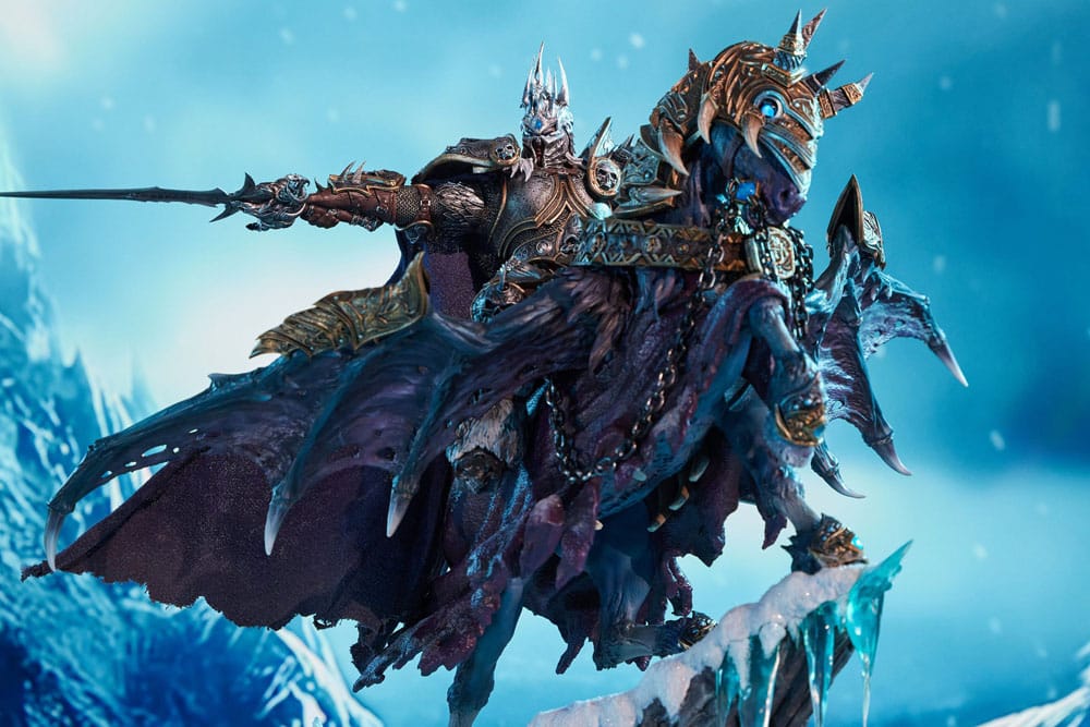 World of Warcraft Estatua The Lich King & Invincible 68 cm