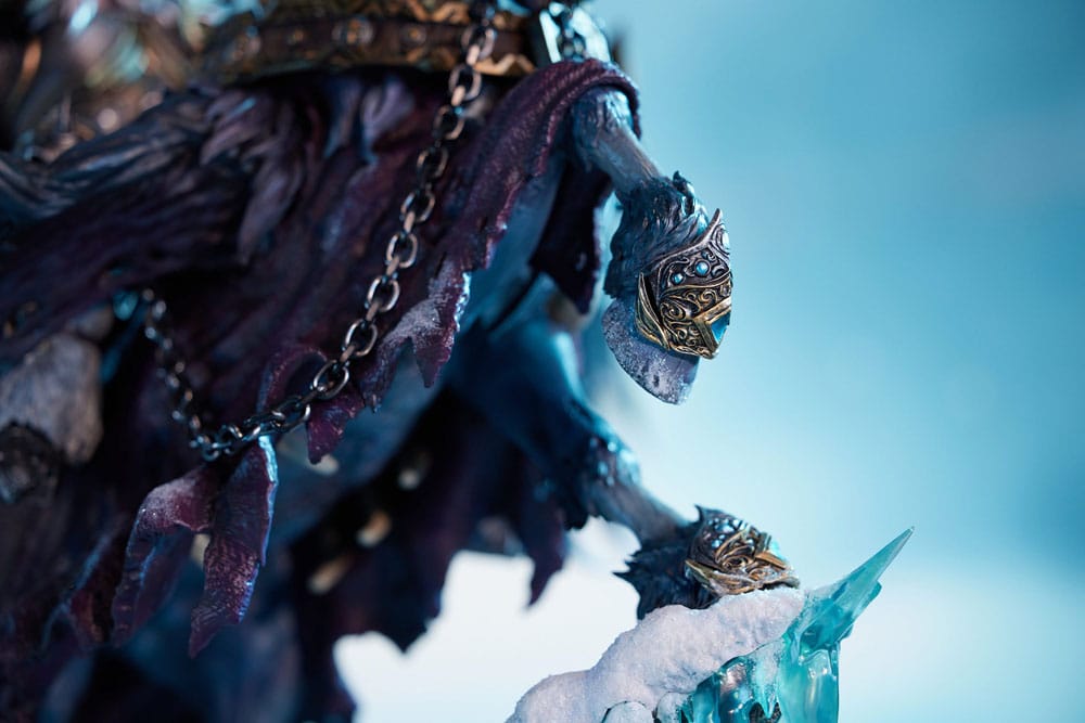 World of Warcraft Estatua The Lich King & Invincible 68 cm