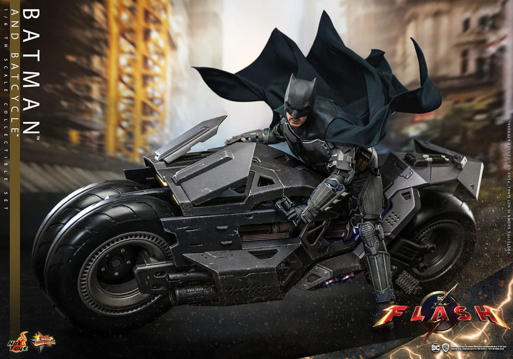 The Flash Figura con Vehículo Movie Masterpiece 1/6 Batman & Batcycle Set 30 cm