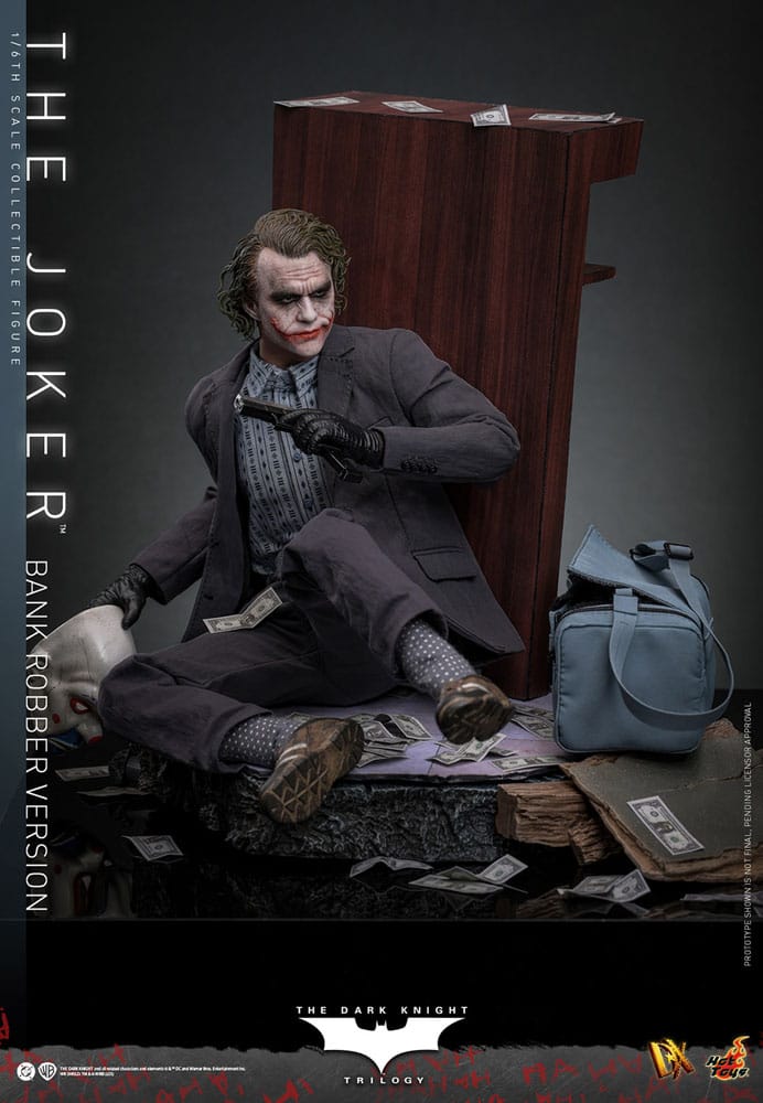 El Caballero oscuro Figura DX 1/6 The Joker (Bank Robber Version) 30 cm