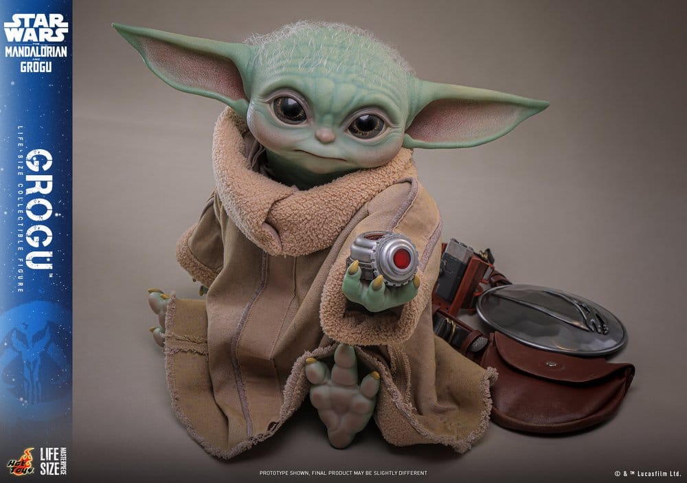 Star Wars: The Mandalorian & Grogu Figura a escala real Grogu 38 cm