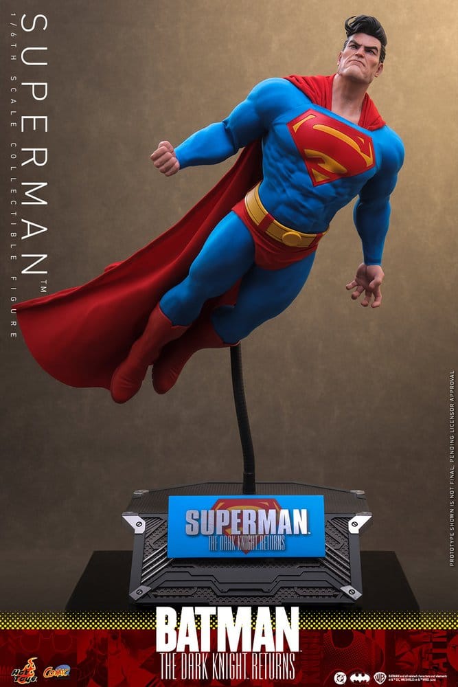 Batman: The Dark Knight Returns Figura Comic Masterpiece 1/6 Superman 34 cm