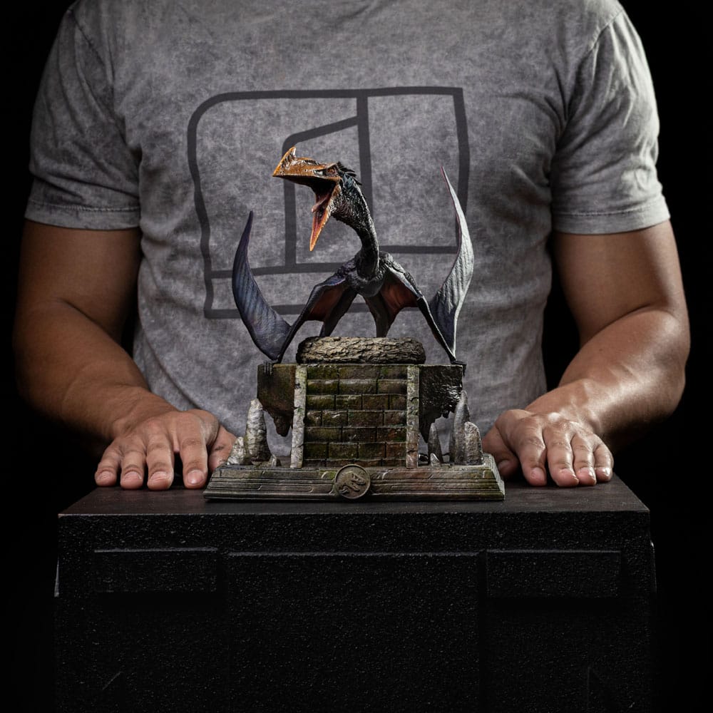 Jurassic World: el renacer Icons Estatua Quetzalcoatlus 26 cm - Z POP Toys