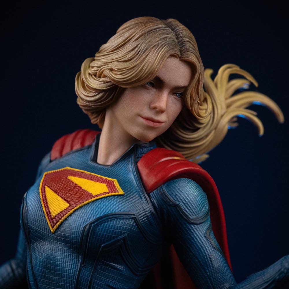 Supergirl (2026) Estatua 1/10 Art Scale Supergirl 25 cm