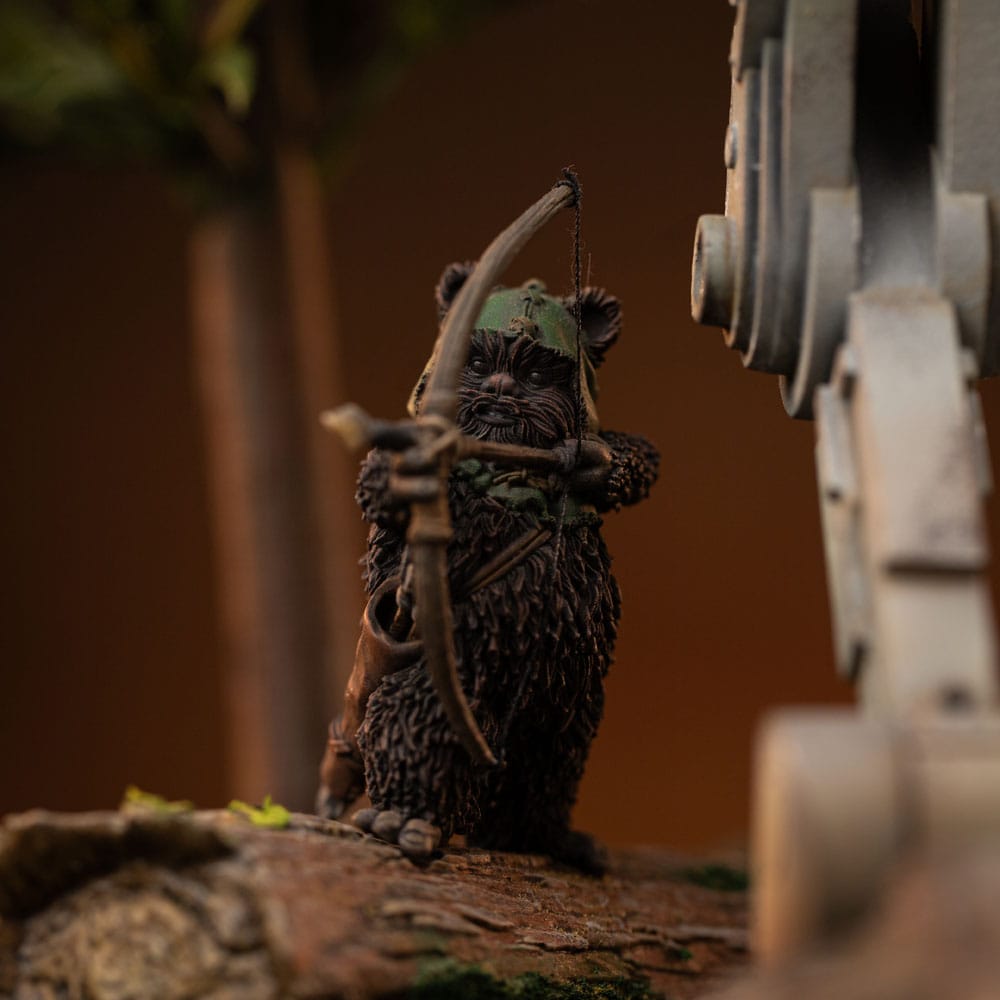 Star Wars Estatua 1/20 Demi Art Scale AT-ST and Chewbacca 53 cm - Z POP Toys