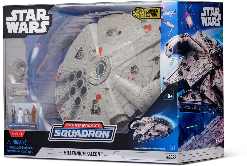 Star Wars Feature Vehículo con Figuras Millennium Falcon 23 cm