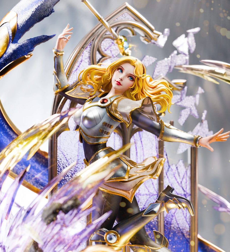 League of Legends Estatua Lux 42 cm