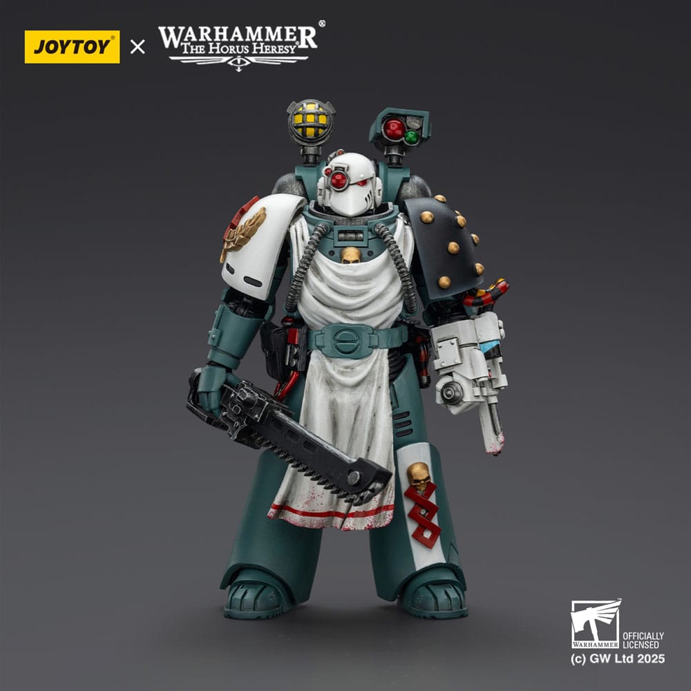 Warhammer 40,000: Sons of Horus Figura Legion Apothecary 12 cm - Z POP Toys