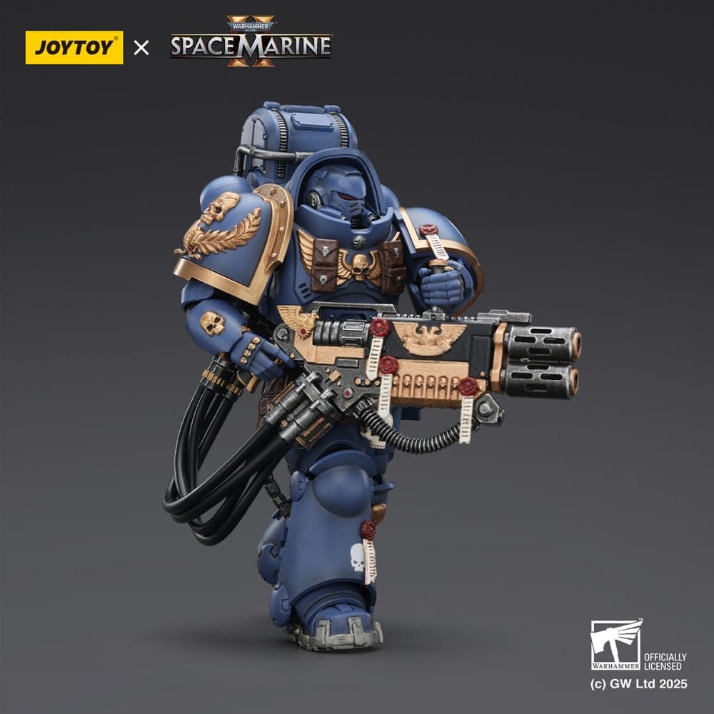 Warhammer 40,000: Space Marine 2 Figura Ultramarines Heavy Artificer Armor with Relic Multi-Melta 13 cm - Z POP Toys
