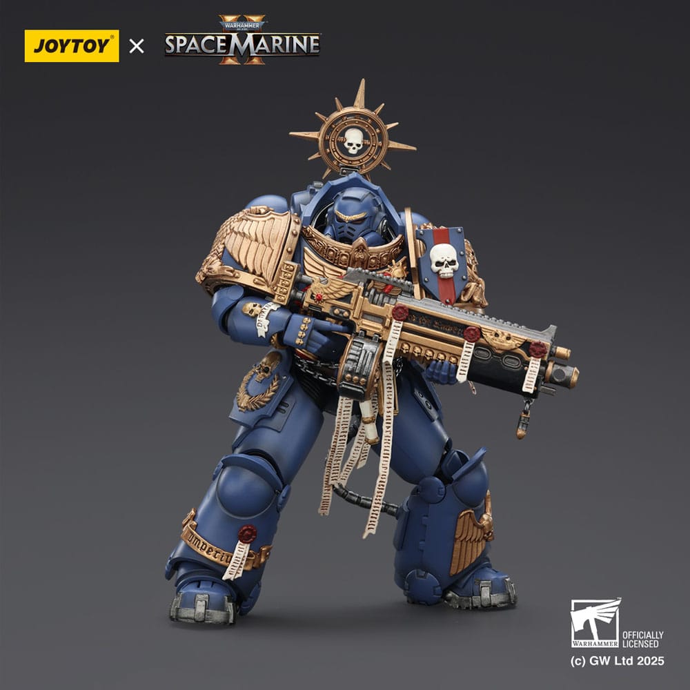 Warhammer 40,000: Space Marine 2 Figura Ultramarines Heavy Relic Primus Armor with Heavy Relic Bolt Rifle 13 cm - Z POP Toys